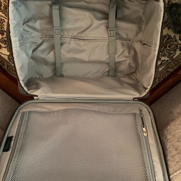 Protocol 2-Piece Luggage & Tote Set - Picture 3 of 16